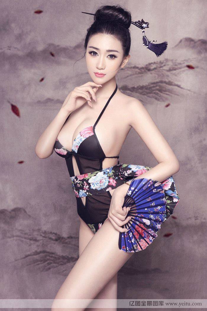 诱惑美女私房百变大尺度性感写真-23