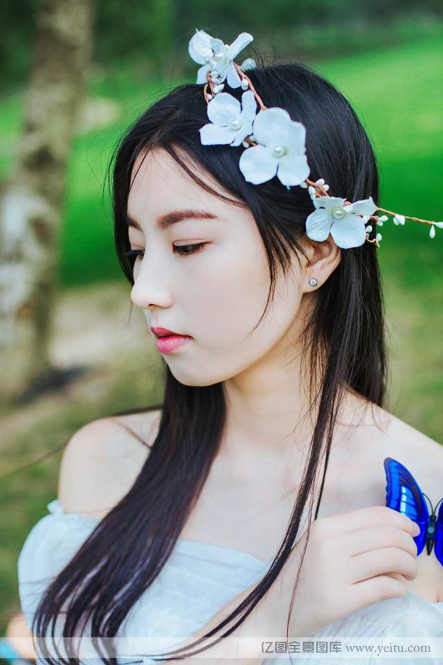 清纯少女雪肌秋游靓色一片无限