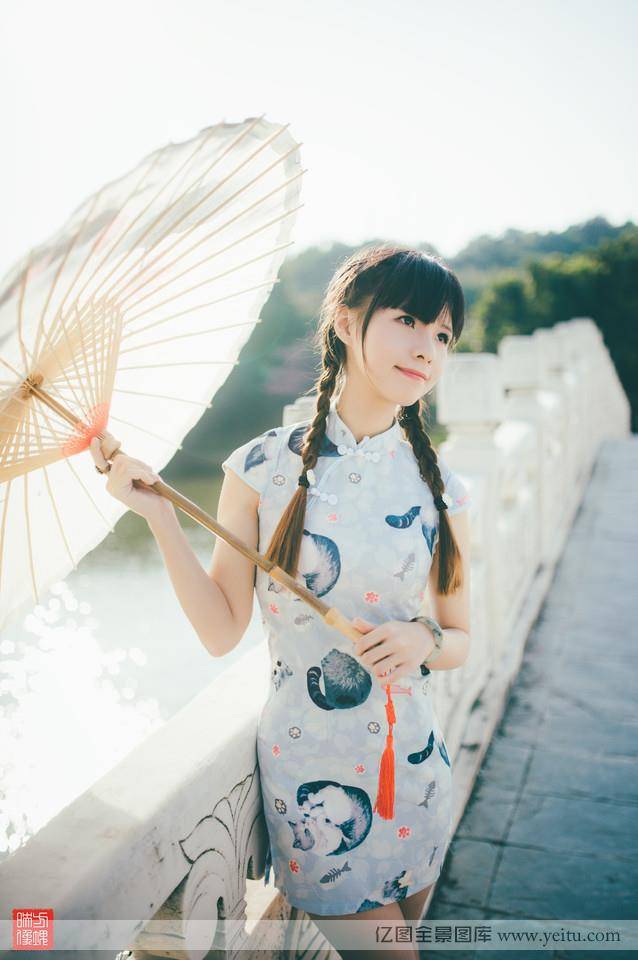 清新旗袍美女快乐时光可爱写真-10