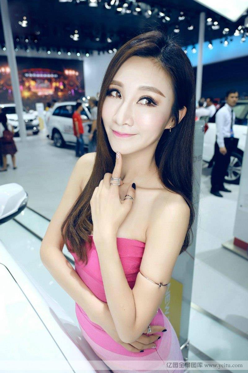 气质长发美女车模靓丽高清写真-4