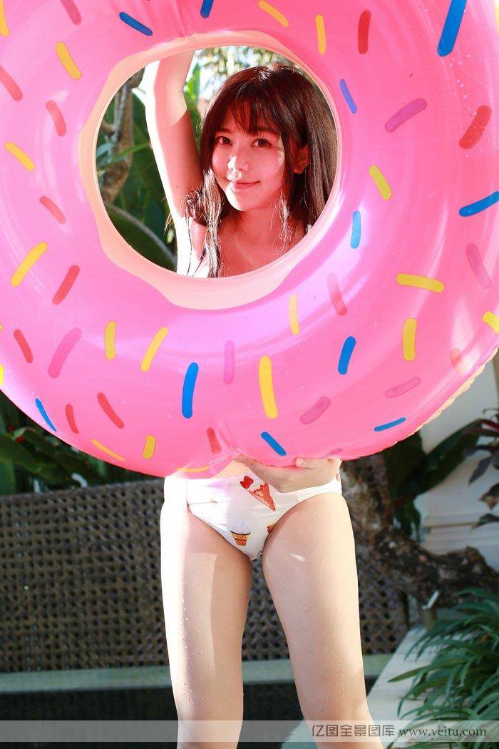 性感美女刘飞儿海南度假晒美胸-29