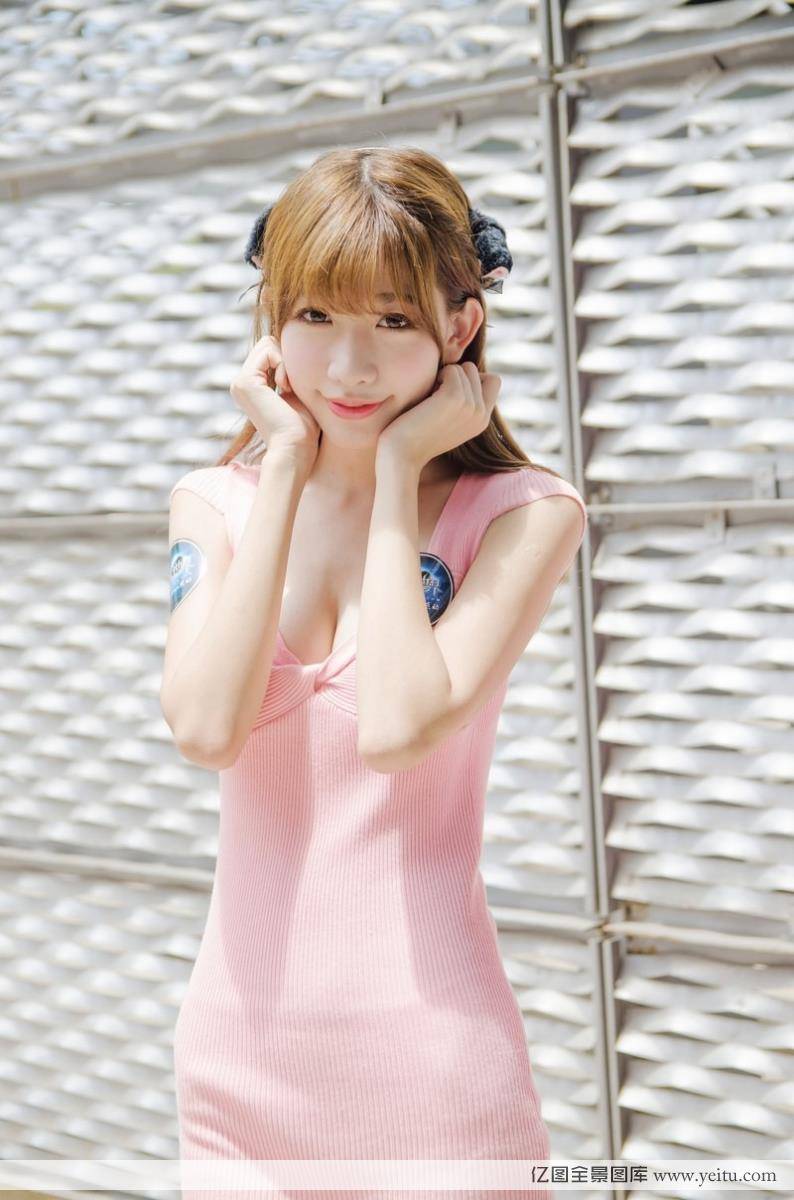 美女车模性感外漏制服诱惑高清写真-30