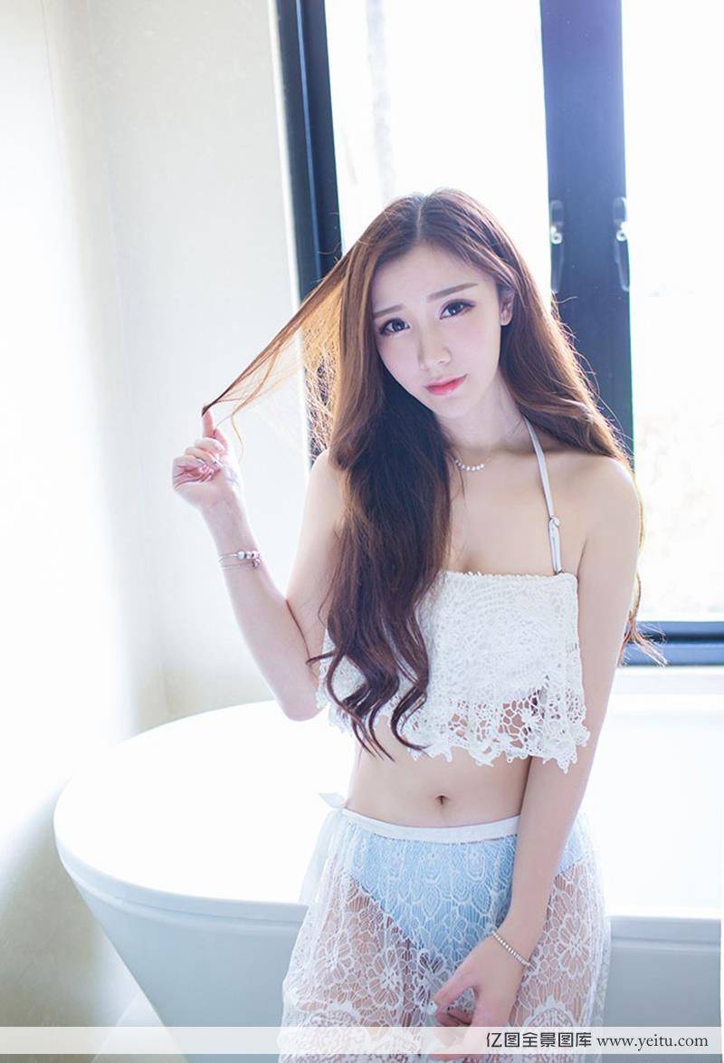 气质美女淼淼户外非凡美艳性感写真-10