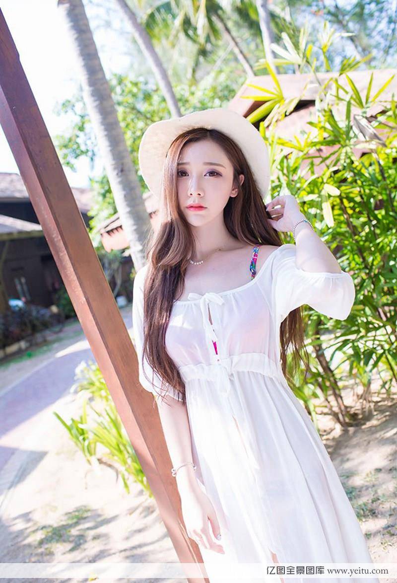 气质美女淼淼户外非凡美艳性感写真-33