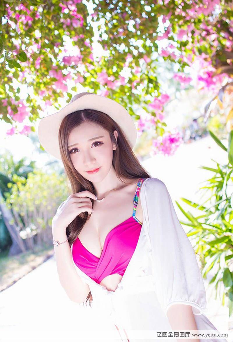 气质美女淼淼户外非凡美艳性感写真-42