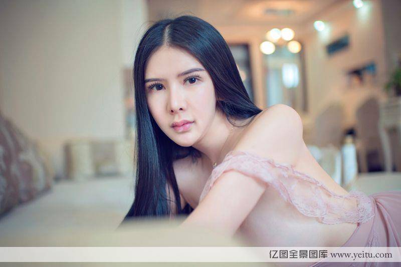 推女郎美女模特李丽莎厨房秀巨乳-34