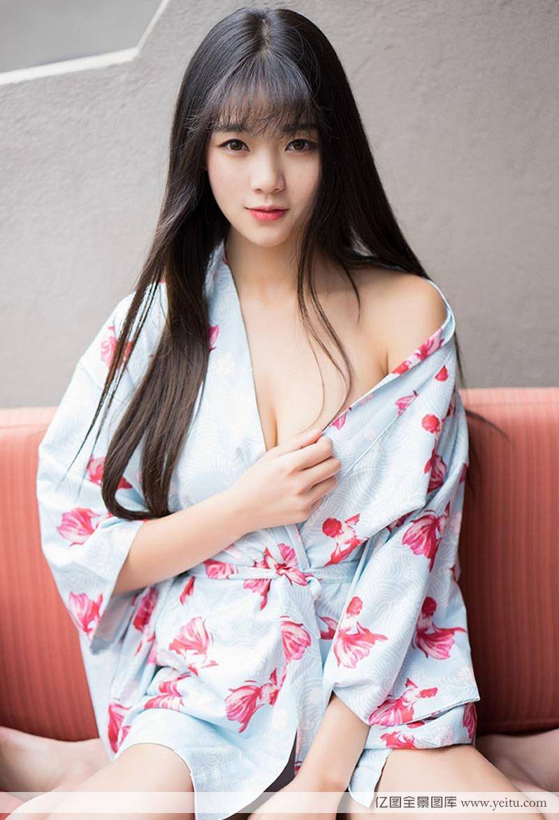 甜美柔弱萌妹子可乐Vicky性感和服写真-8