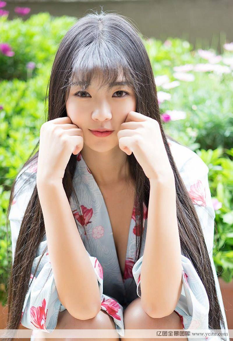 甜美柔弱萌妹子可乐Vicky性感和服写真-23