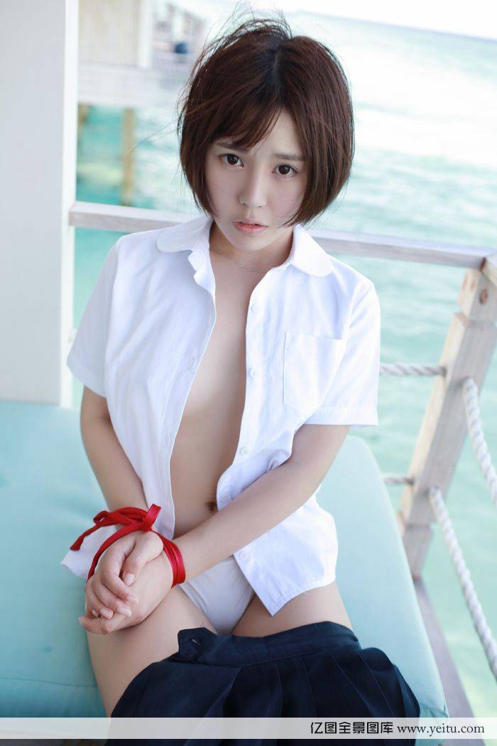 百变女王艾莉Evelyn透明情趣蕾丝内衣隐现-31