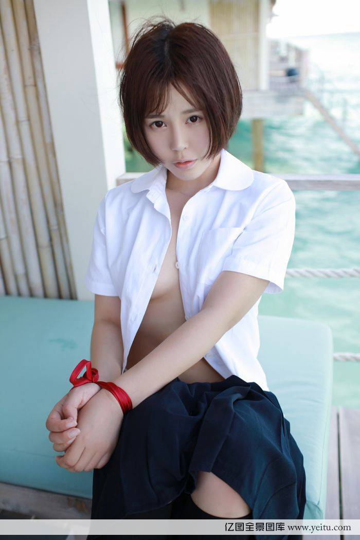 百变女王艾莉Evelyn透明情趣蕾丝内衣隐现-33