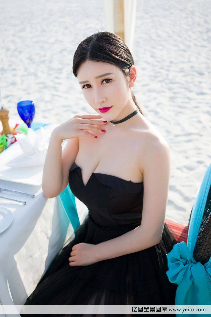 绝色美女于姬Una爆乳翘臀性感写真-19