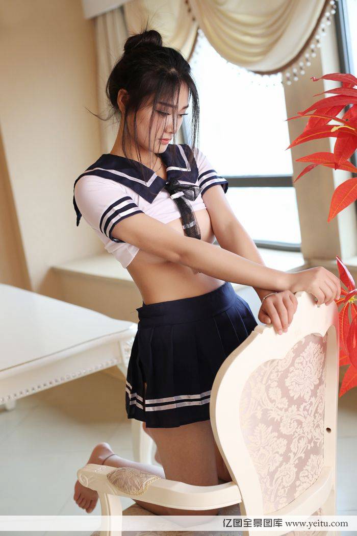 平面模特白微sera学生装扮性感美乳制服诱惑-45