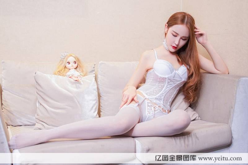 秀人网性感美女伍月yuer兔女郎护士装空姐黑丝美腿制服美图-66