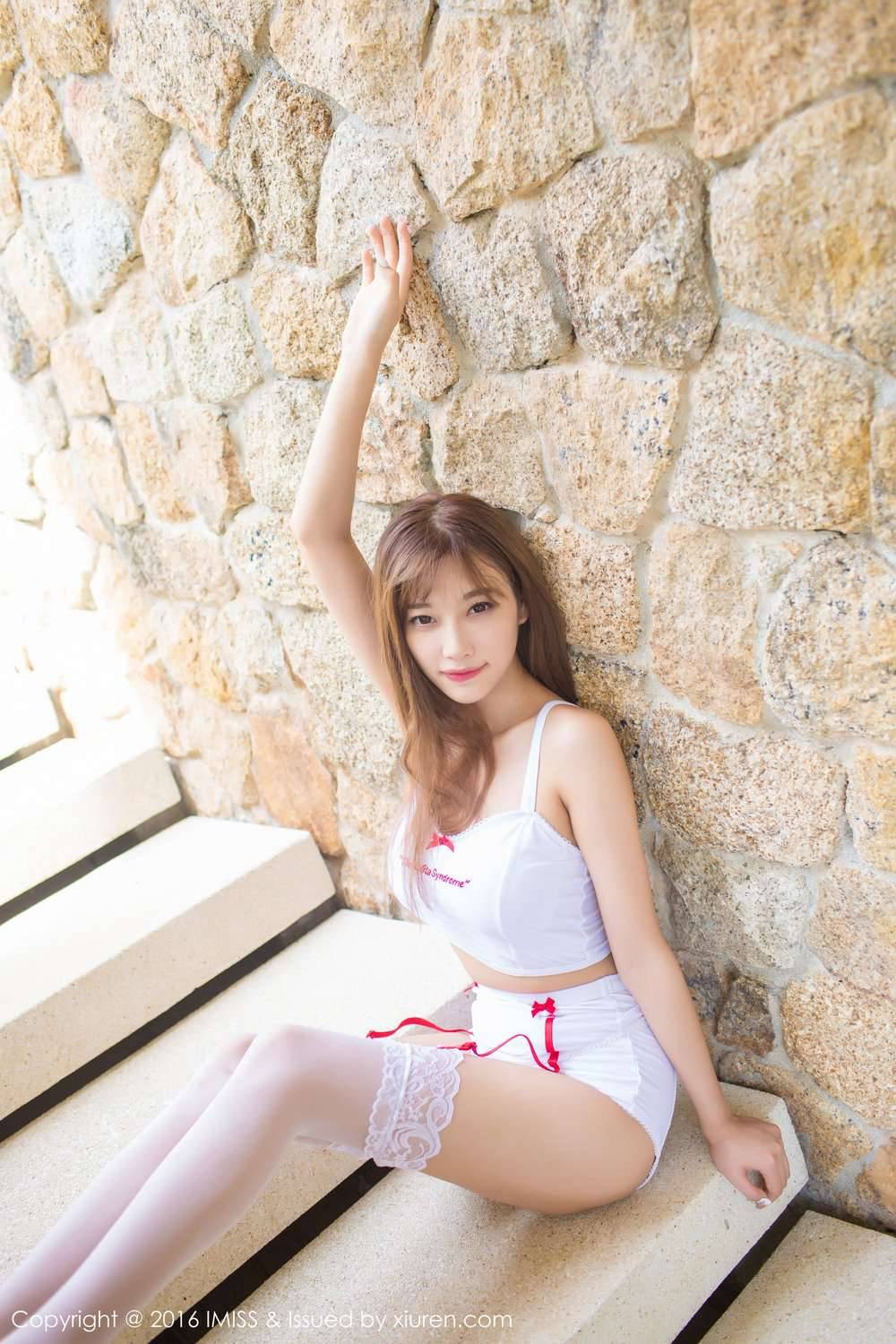 爱蜜社美女模特小甜心CC职场OL性感黑丝美腿写真-42