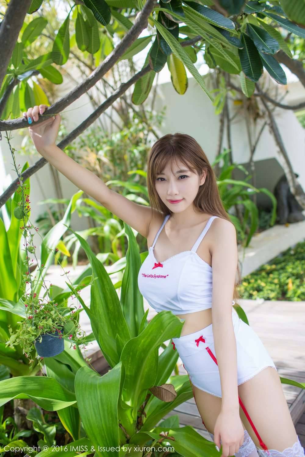 爱蜜社美女模特小甜心CC职场OL性感黑丝美腿写真-48