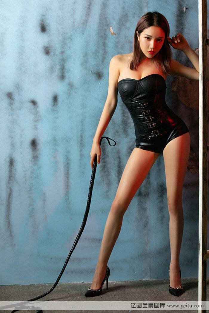 尤果网美女模特妮小妖巨乳翘臀诱惑逼人爱调教-28