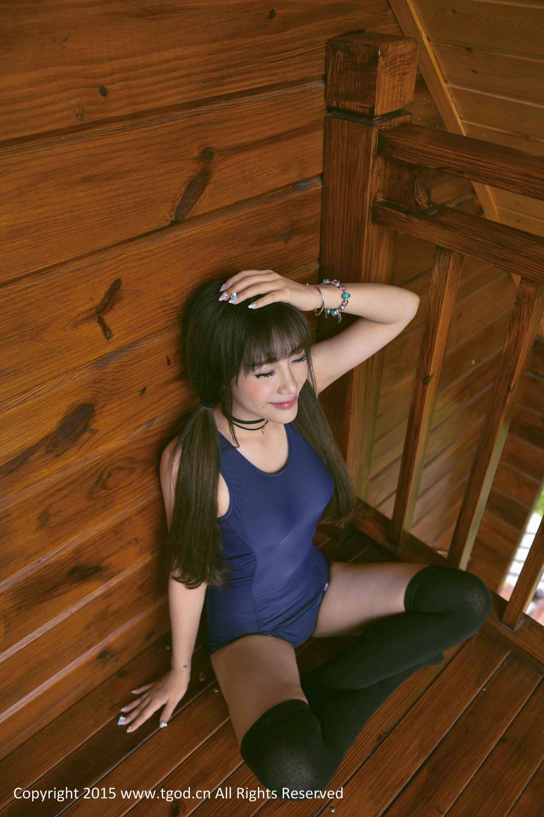 推女神美女模特朱若慕泳衣古灵精怪云曼旅拍-22