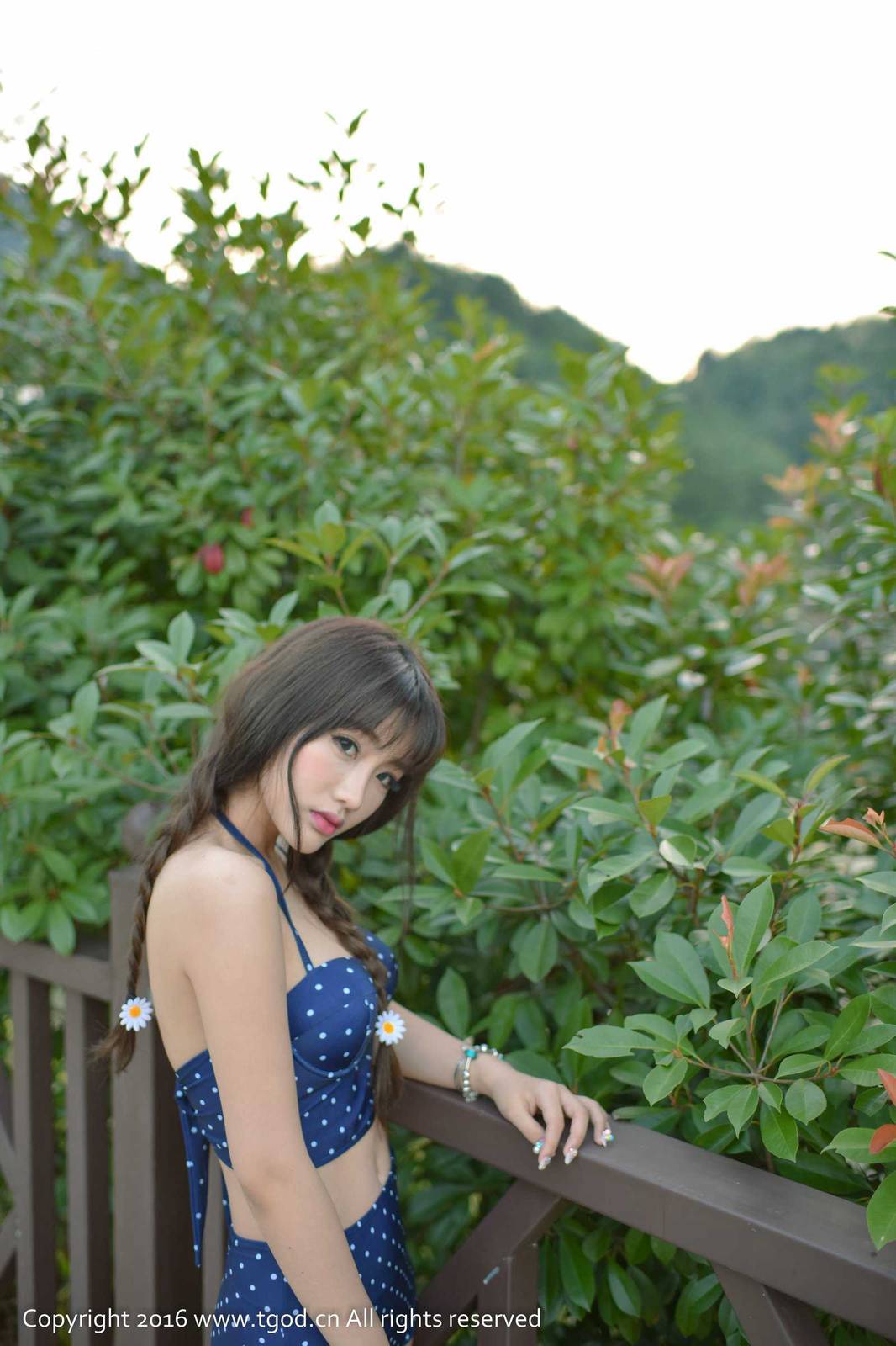 推女神美女模特朱若慕比基尼性感云曼旅拍-18