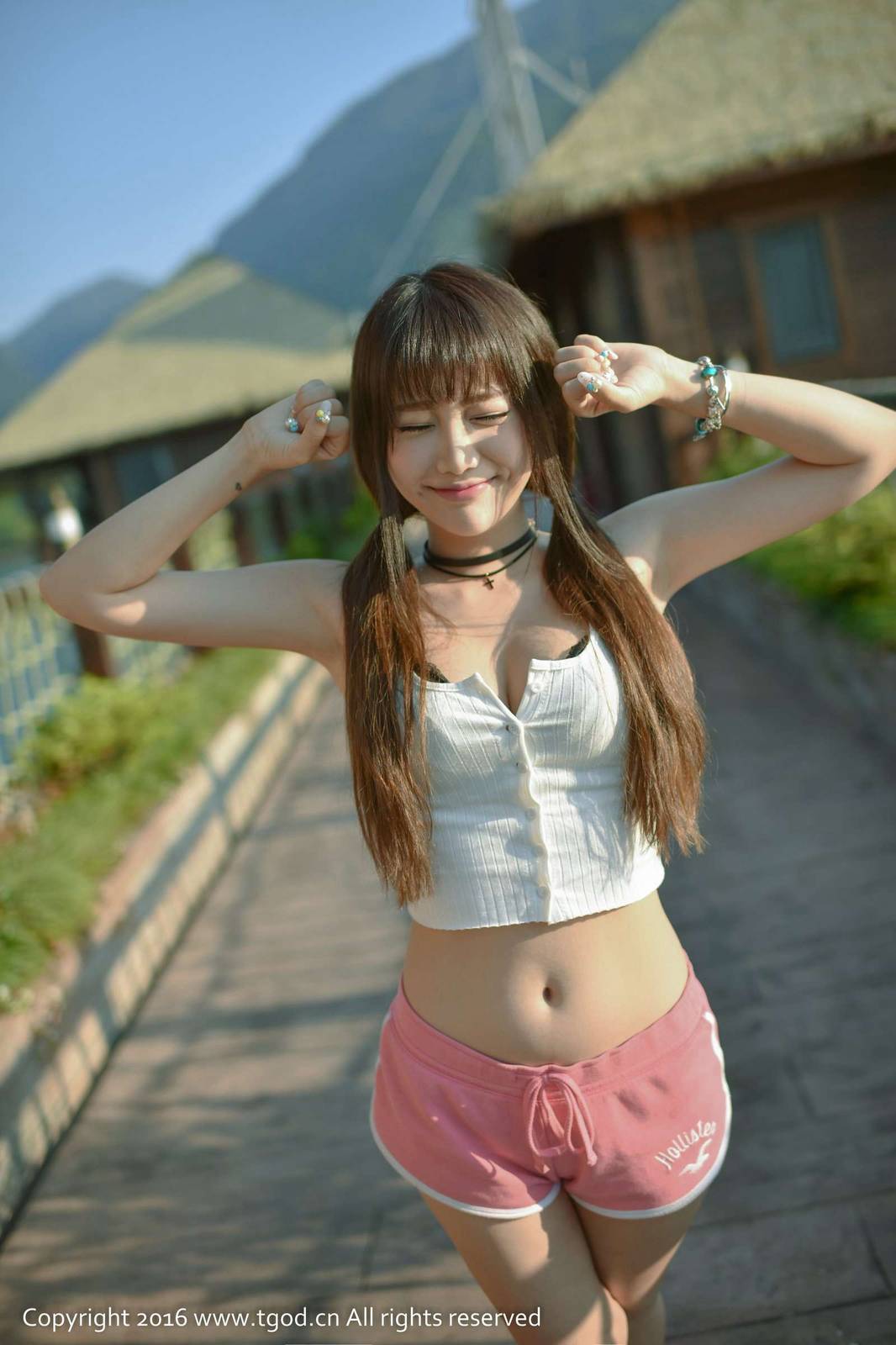 推女神美女模特朱若慕比基尼性感云曼旅拍-38