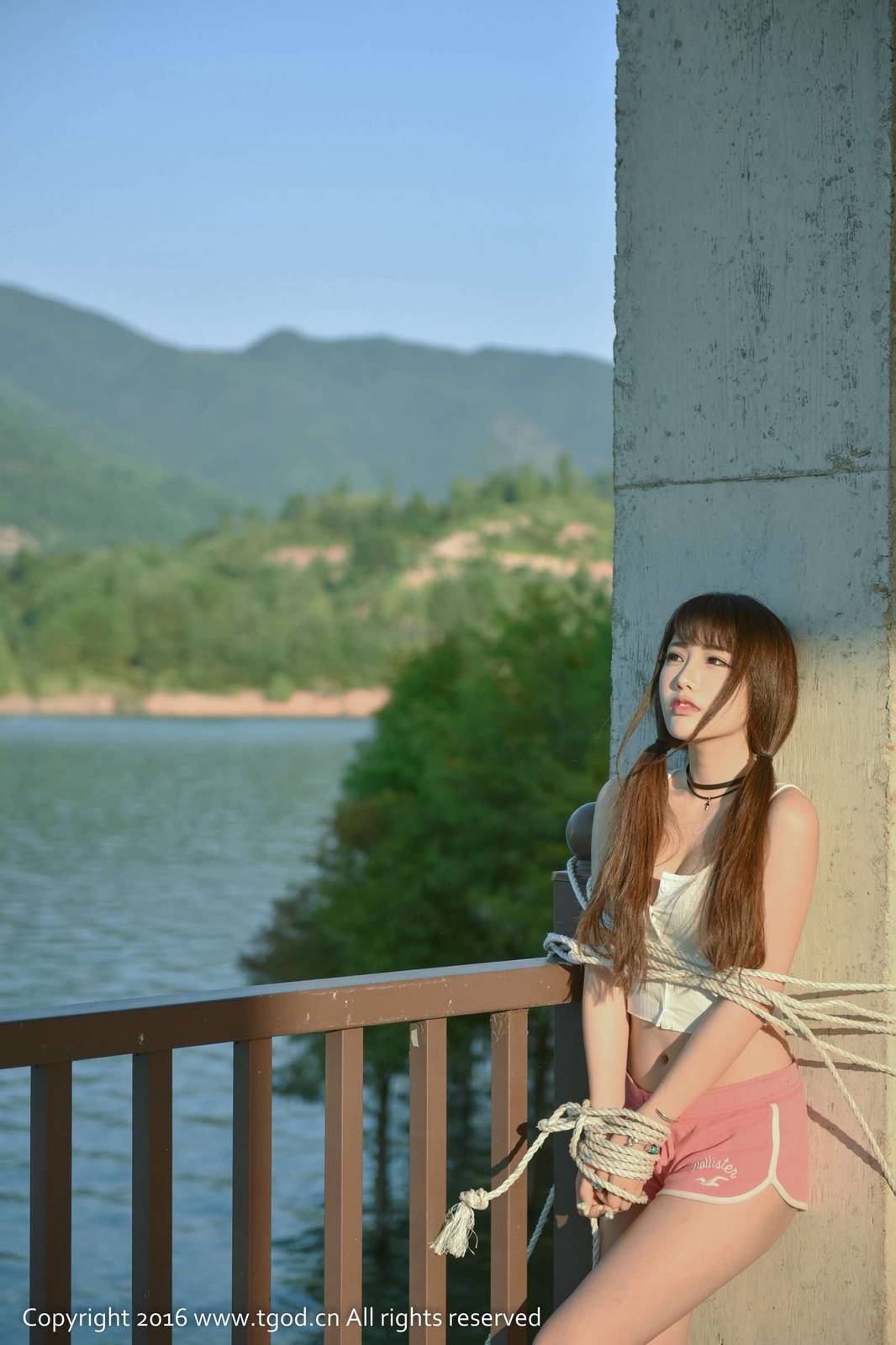 推女神美女模特朱若慕比基尼性感云曼旅拍-40