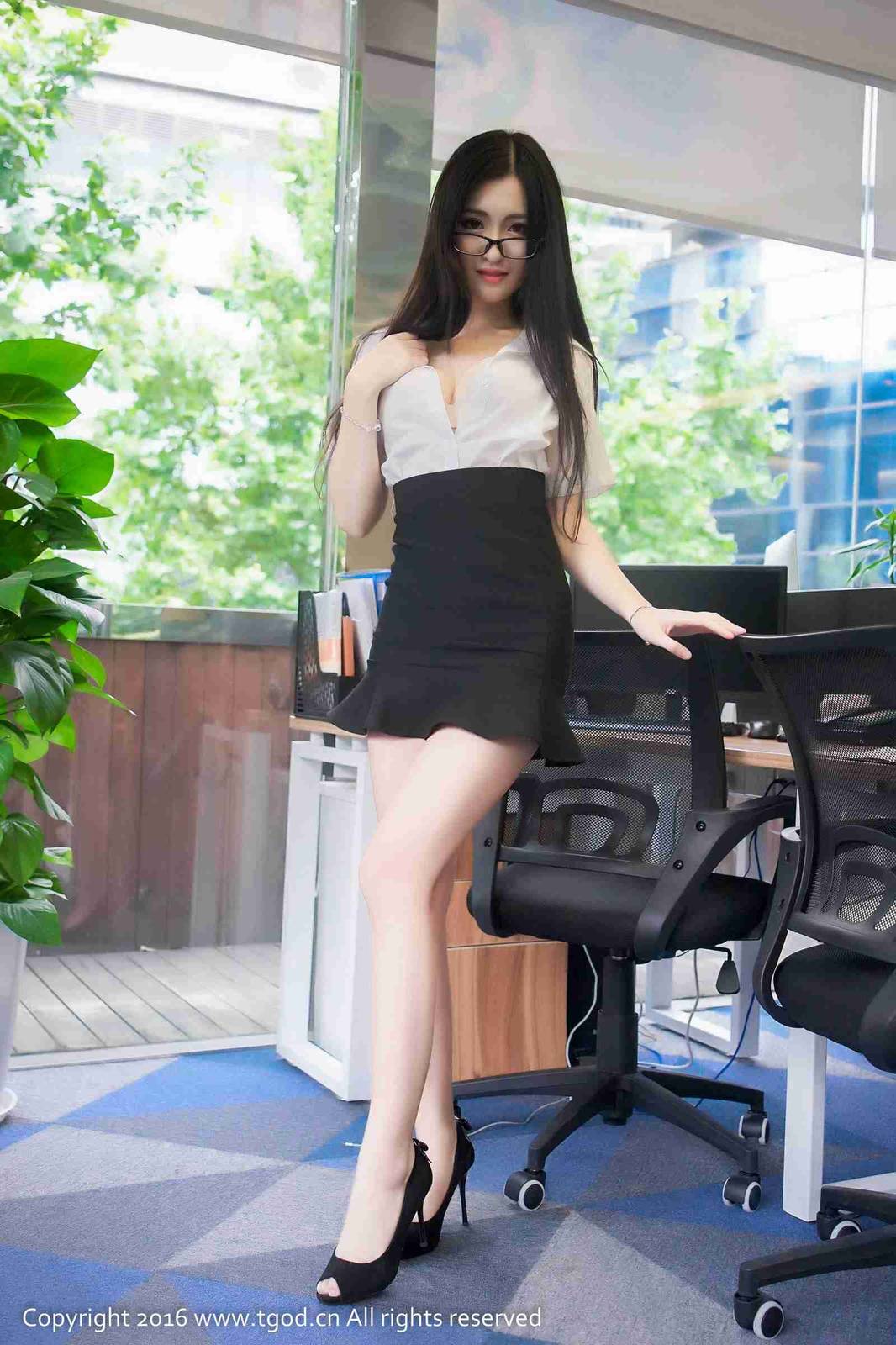 推女神美女模特沈梦瑶职场装制服诱惑成熟知性写真-19