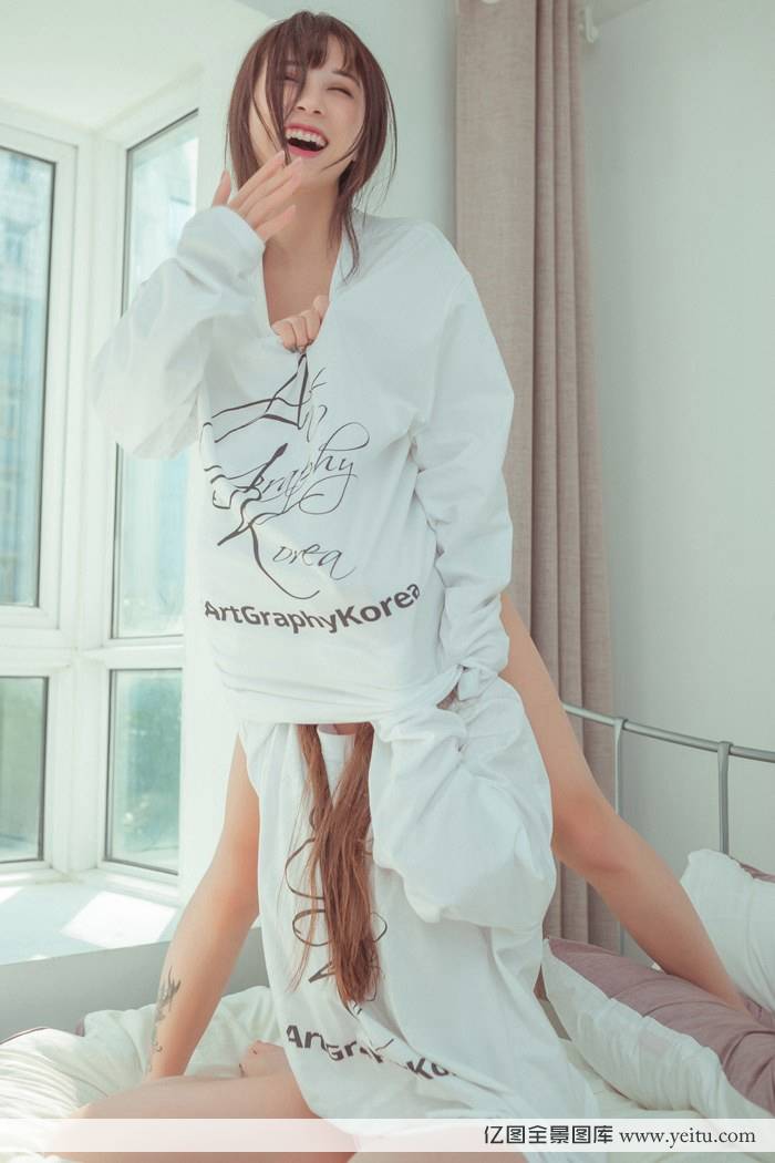 姐妹花美女模特柳侑绮夏美酱酥胸互摸诱惑之极-6