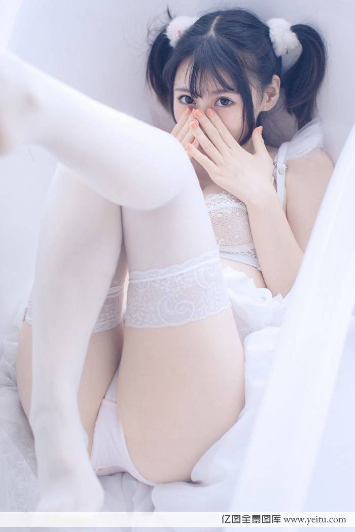 性感美女模特x魅蕾丝内衣诱惑巨乳尽显完美曲线-24