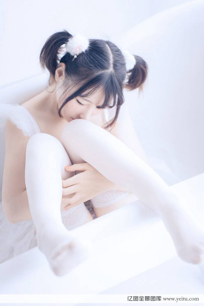 性感美女模特x魅蕾丝内衣诱惑巨乳尽显完美曲线-29