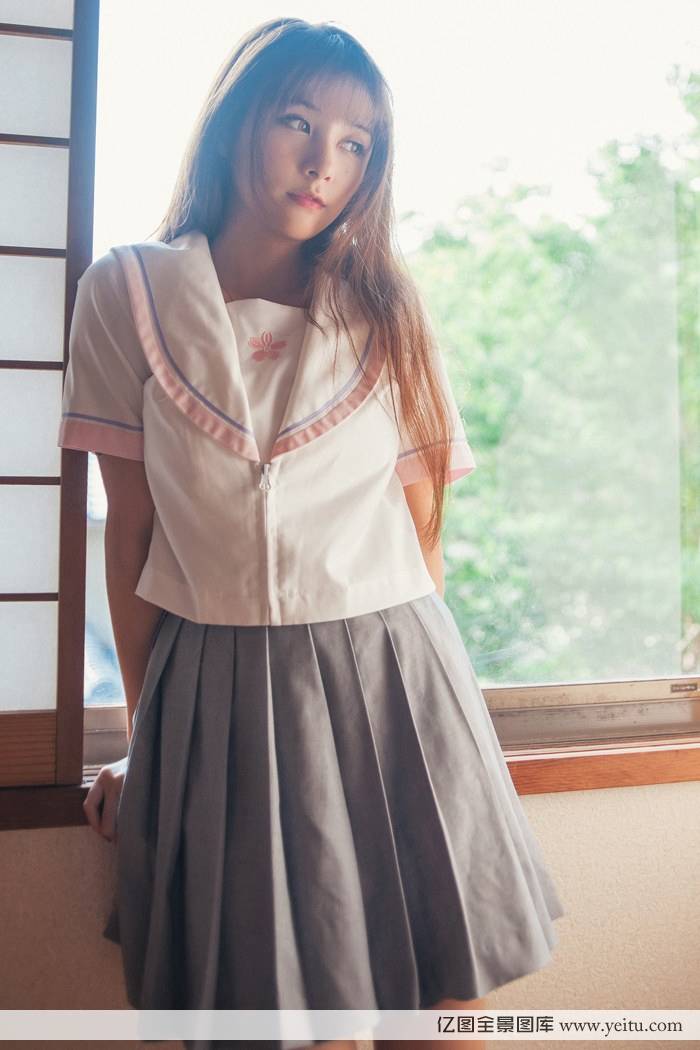 美女模特夏美酱性感内衣诱惑养眼诱惑写真-26