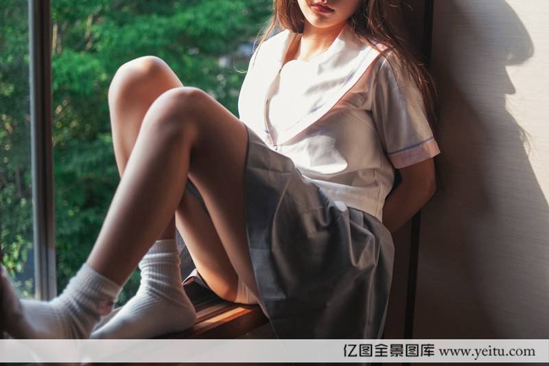 美女模特夏美酱性感内衣诱惑养眼诱惑写真-46