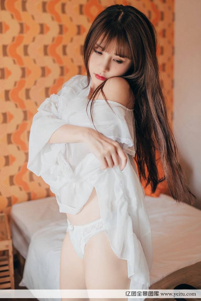 菠萝社美女模特夏美酱童颜巨乳性感迷人-13