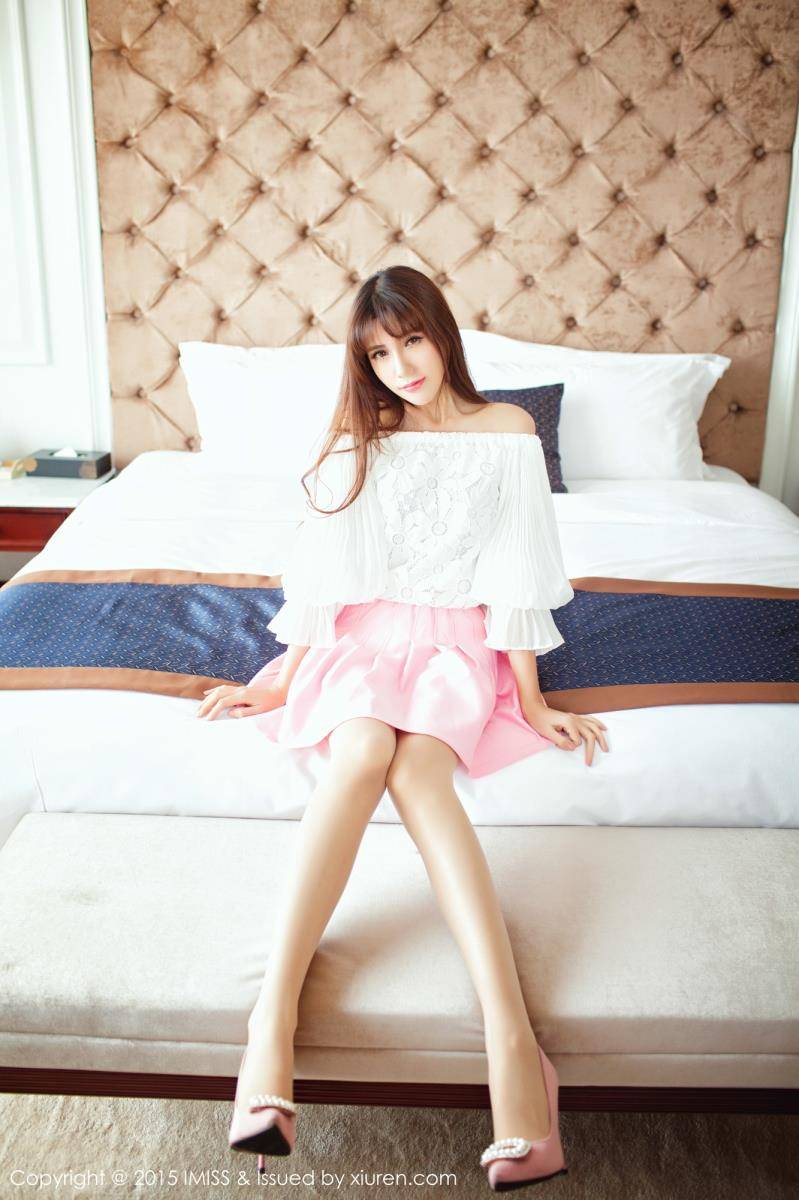 爱蜜社气质美女Sandy陈天扬清新养眼诱惑旅拍-17