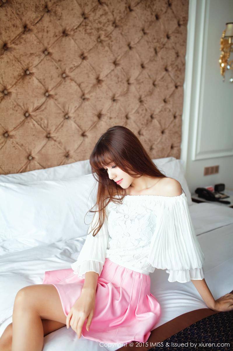 爱蜜社气质美女Sandy陈天扬清新养眼诱惑旅拍-21