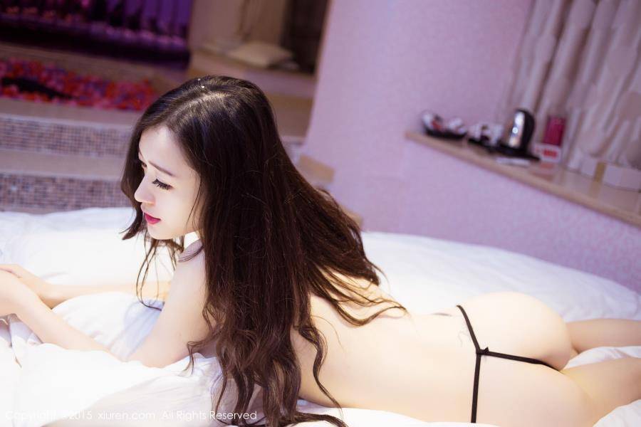 秀人网新晋嫩模麻吉小兔子白皙身材演绎性感尤物-63