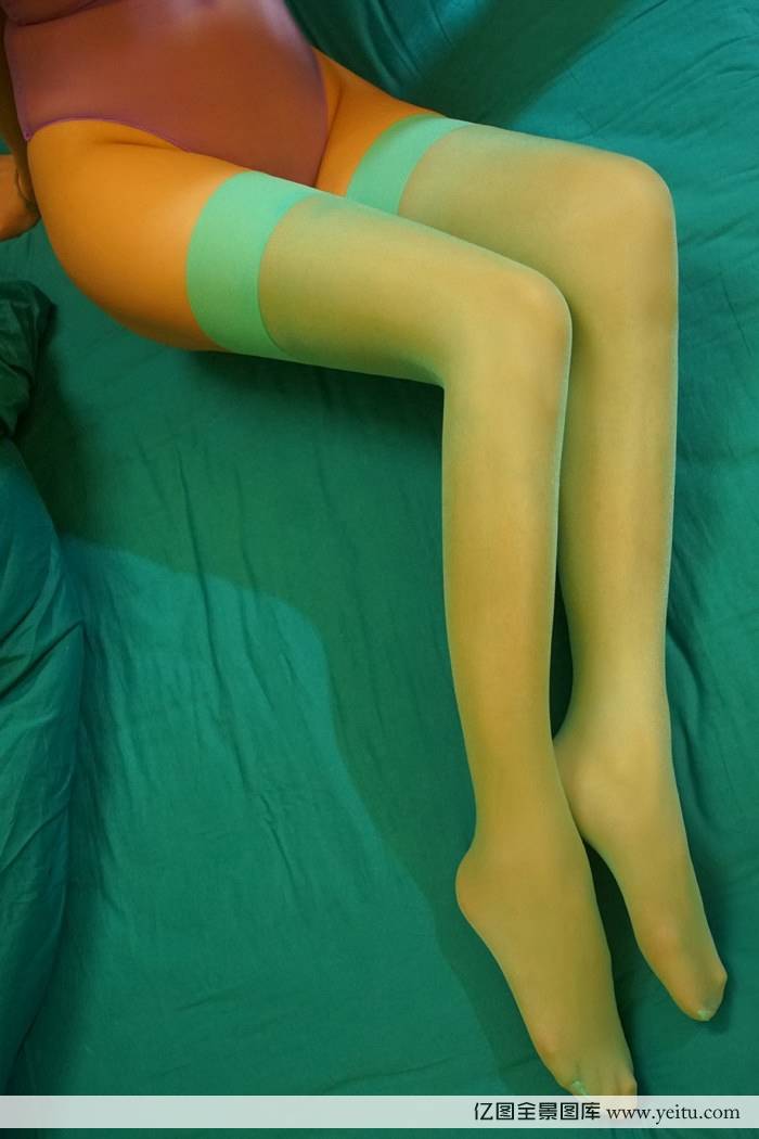 纯美模特雪瑞性感胴体美胸翘臀诱惑美少妇-26