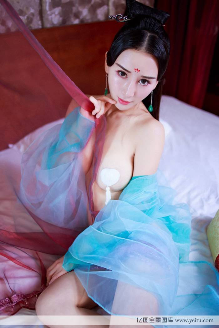 秀人网美女模特邹晶晶Rina古风范十足真空上阵-11