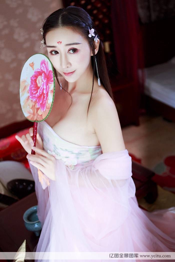 秀人网美女模特邹晶晶Rina古风范十足真空上阵-25