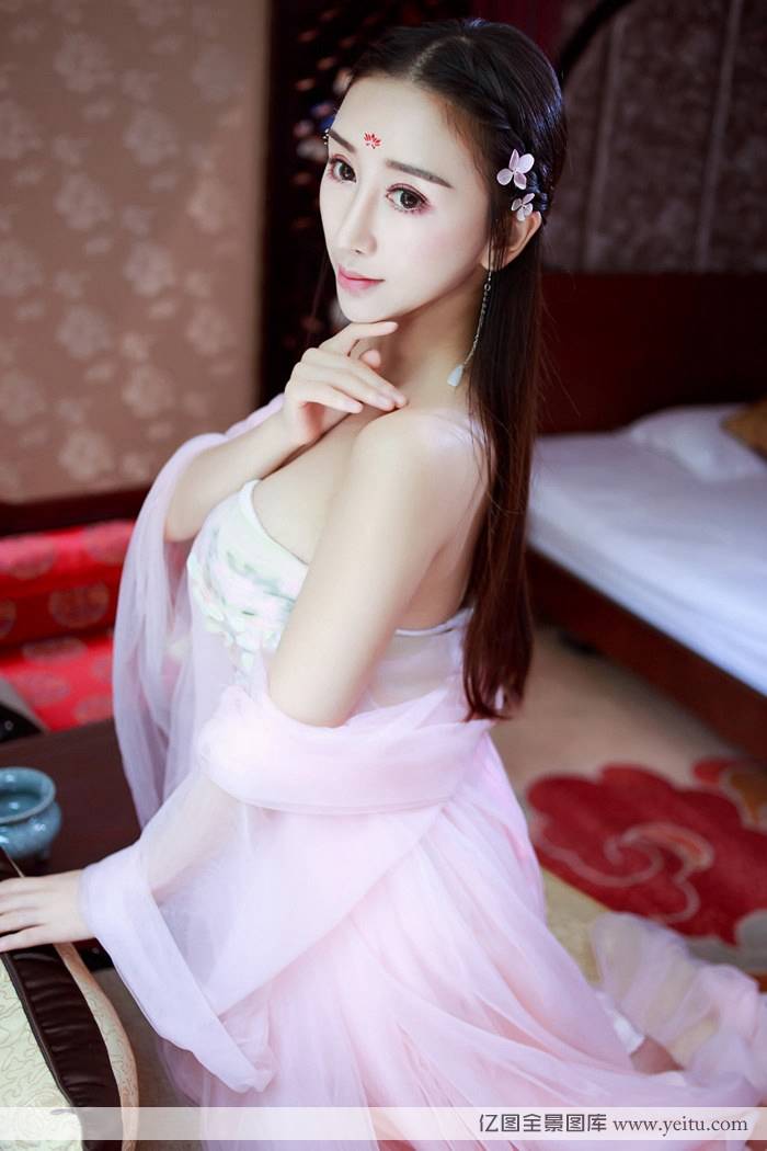 秀人网美女模特邹晶晶Rina古风范十足真空上阵-21