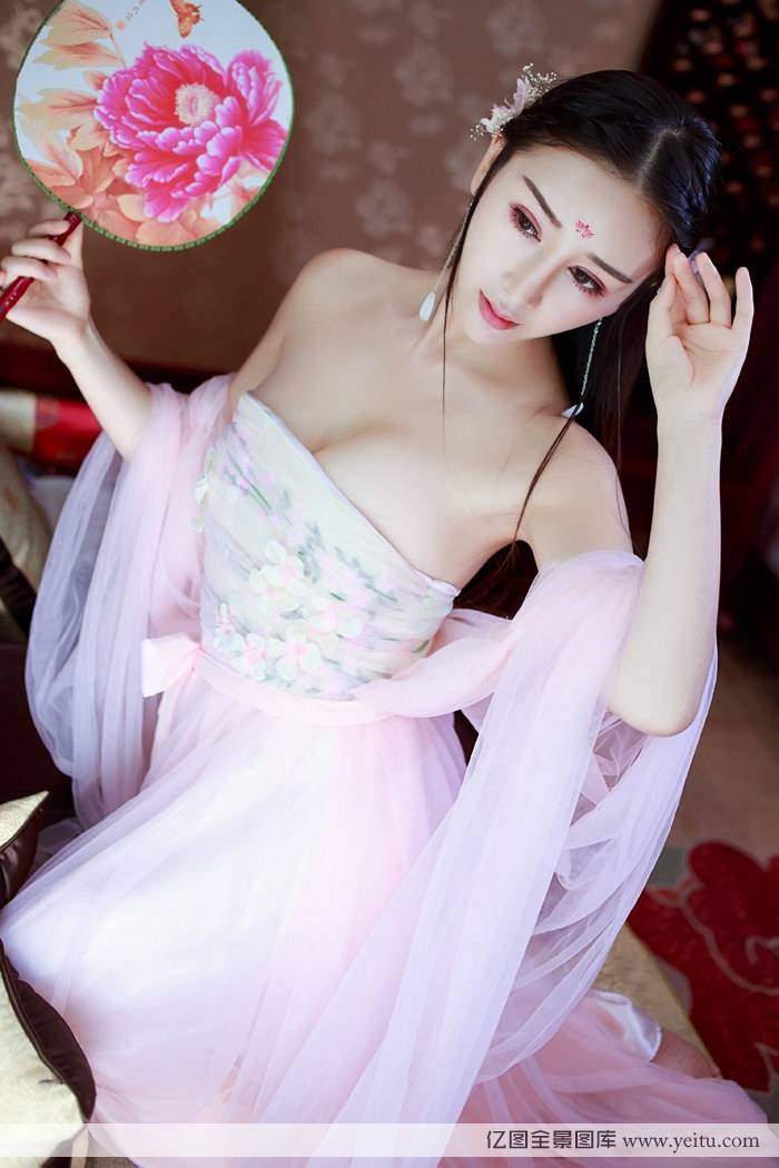 秀人网美女模特邹晶晶Rina古风范十足真空上阵-26