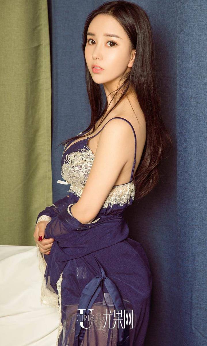 尤果网新晋嫩模赵佳琪美胸翘臀内衣诱惑私房套图-16
