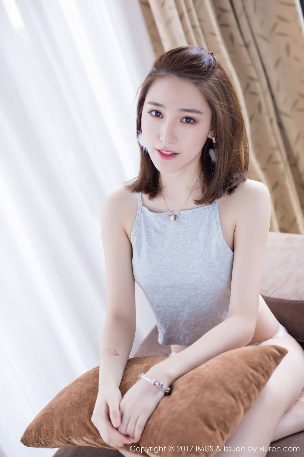 爱蜜社美女模特刘奕宁Lynn两套服饰内衣诱惑系列沙巴旅拍-12