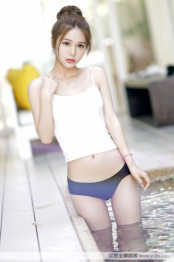 嗲囡囡美女模特luna张静燕沙滩清新比基尼福利写真-27