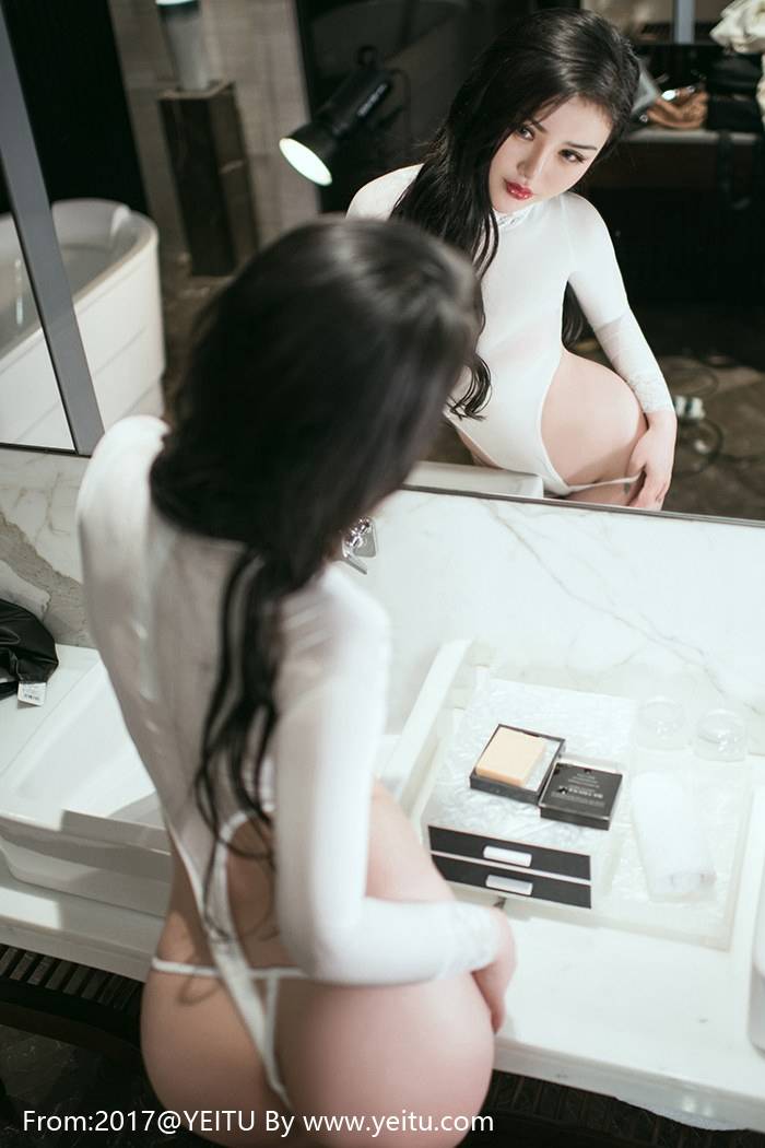 红唇美女陈宇曦COS职场女秘浑圆美乳诱惑美图-32