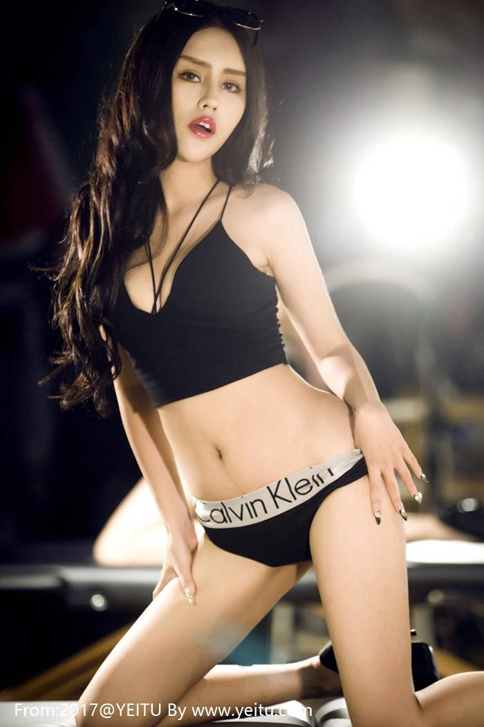 果团网拳击宝贝陈迪娅化身性感妖姬大尺度冷艳写真-5