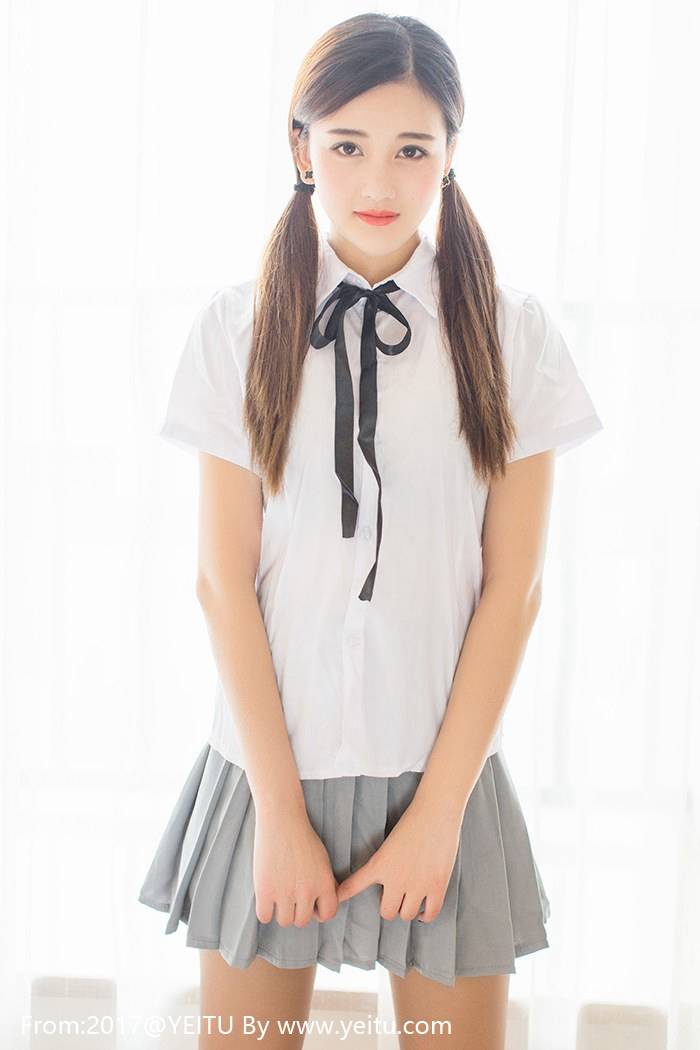 长发美女娜娜TINA办公室OL制服诱惑女神范十足