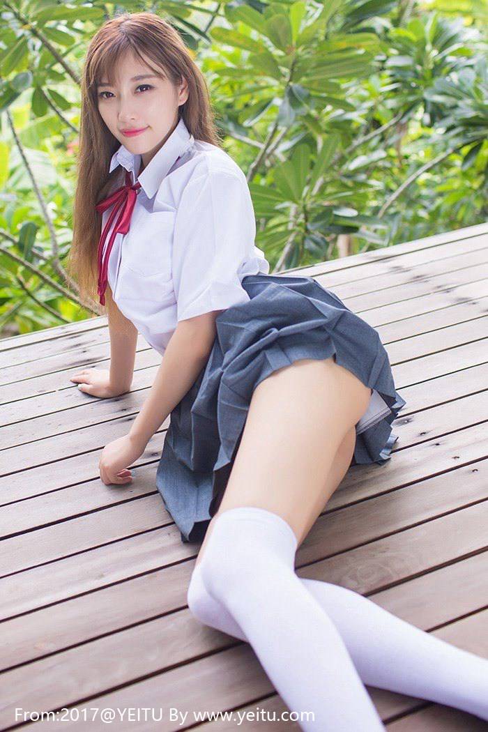 爱蜜社美女模特杨晨晨(小甜心CC)学生妹制服诱惑-8