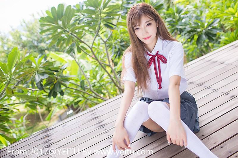 爱蜜社美女模特杨晨晨(小甜心CC)学生妹制服诱惑-35