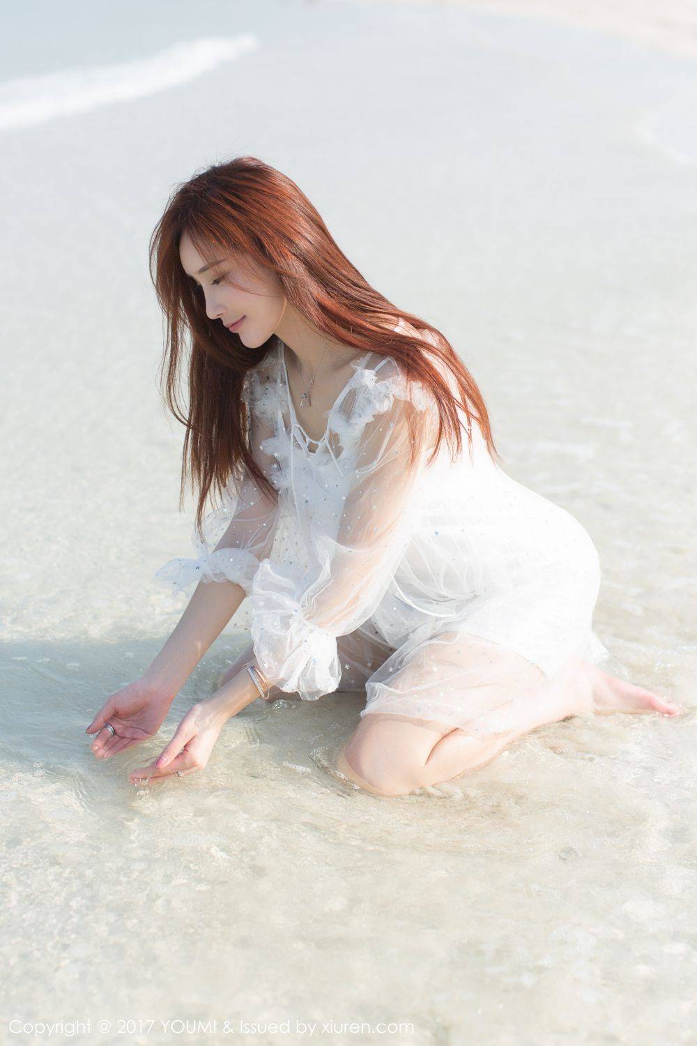 尤蜜荟气质女神周妍希沙滩比基尼清新唯美风写真-11