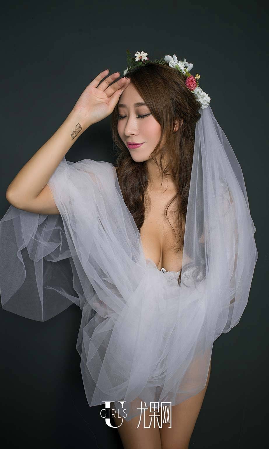 爱尤物姜雨宏Ava新娘装波涛胸涌性感内衣诱惑-21