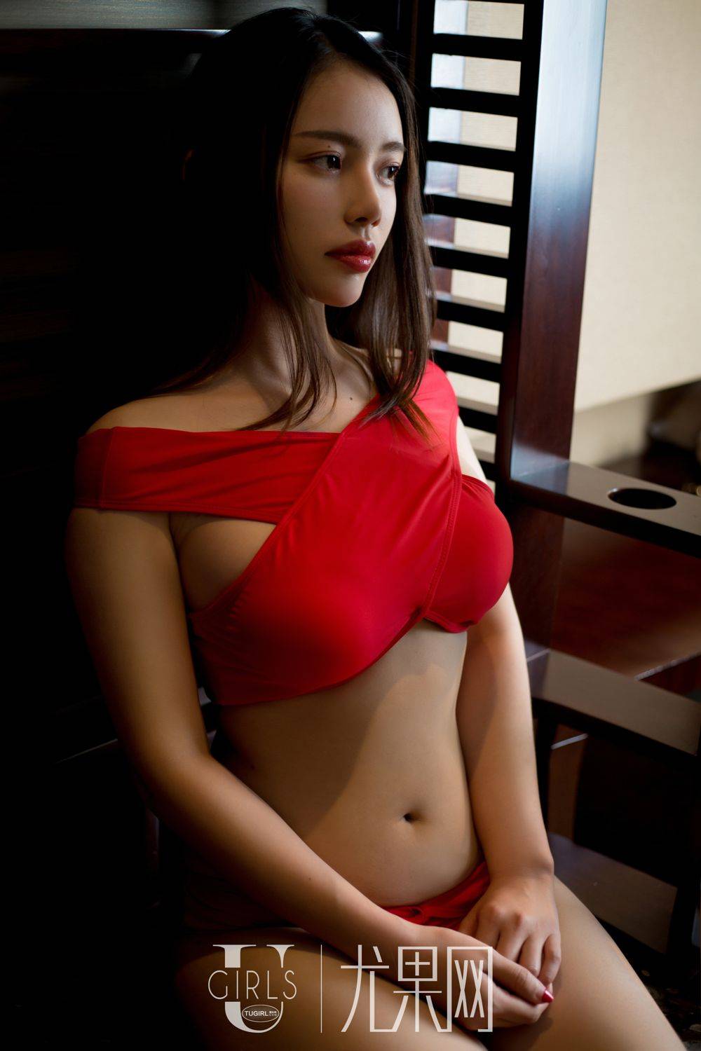 极品美女尤果茉莉比基尼性感诱惑遮挡不住完美曲线-13